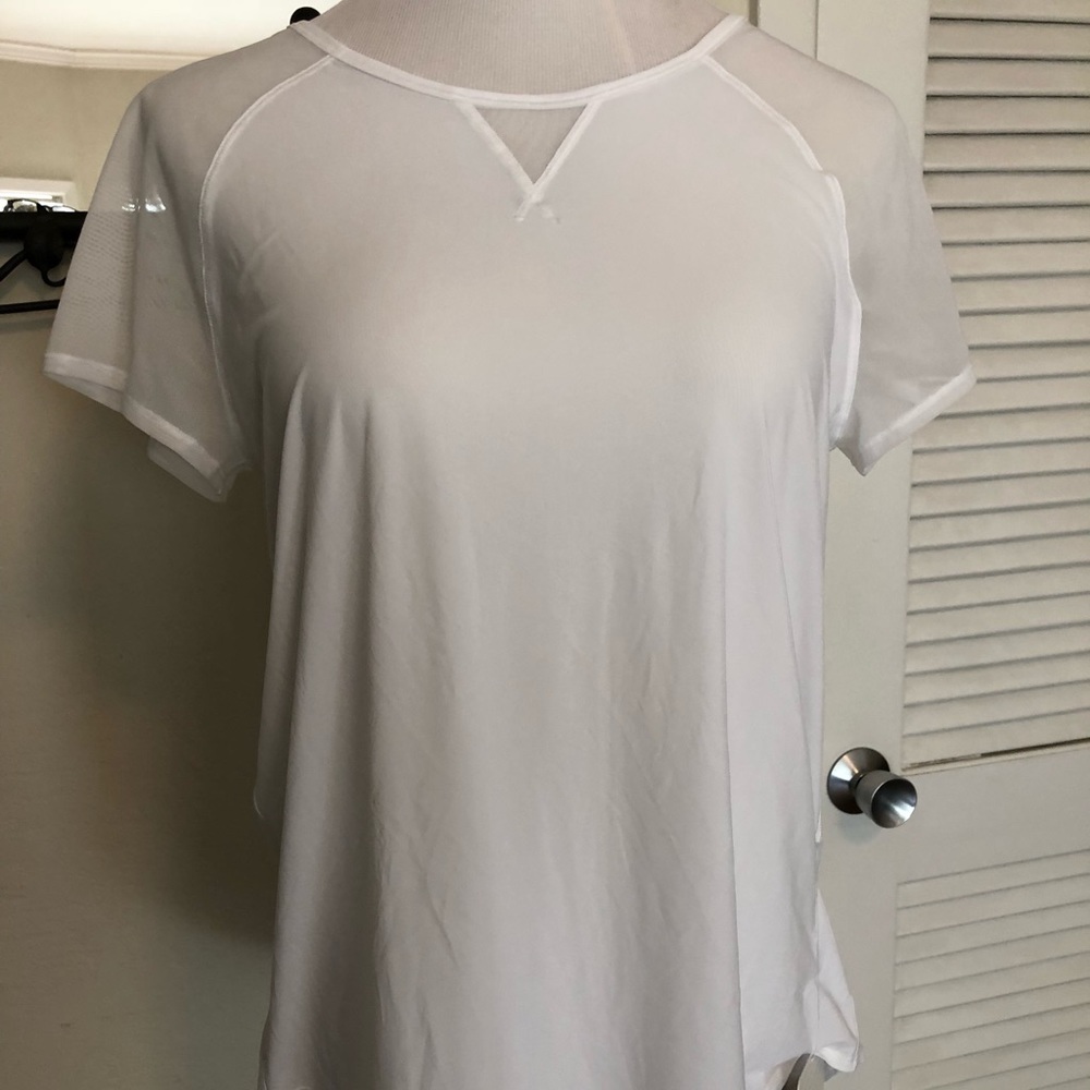 LuLuLemon top with mess panels